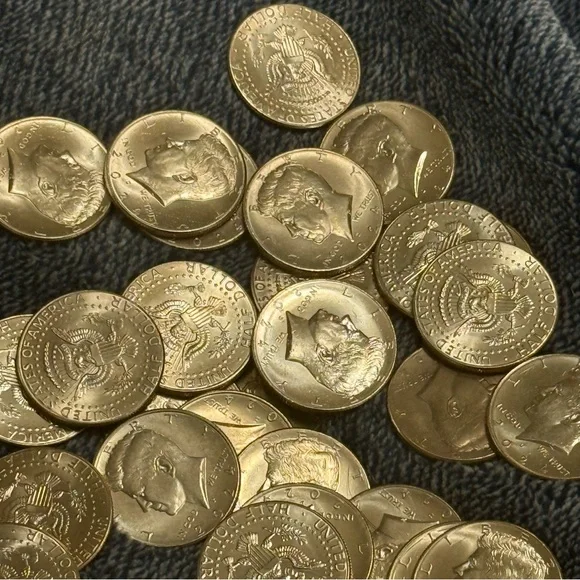 35 UNCIRCULATED 2024 KENNEDY HALF DOLLARS - Picture 3 of 6